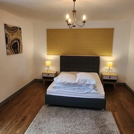 Renovated House With 4 Private *