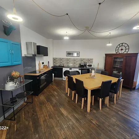 בית נופש Renovated House With 4 Private