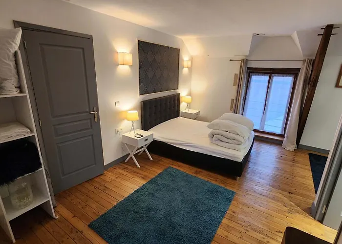Renovated House With 4 Private *